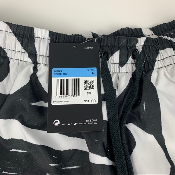 Nike Woven Swoosh All Over Print Shorts - Picture 5 of 5